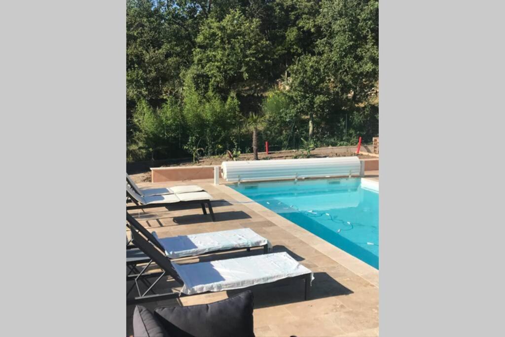 Logement Attenant A Une Villa T2 Avec Terrasse . Besse-sur-Issole Экстерьер фото