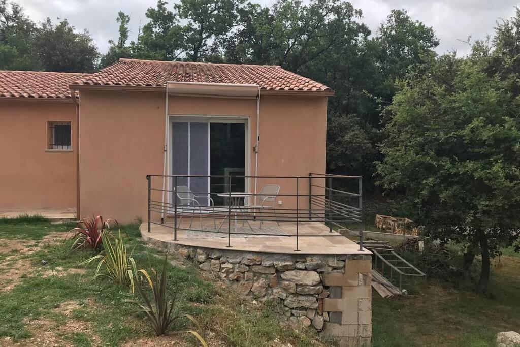 Logement Attenant A Une Villa T2 Avec Terrasse . Besse-sur-Issole Экстерьер фото